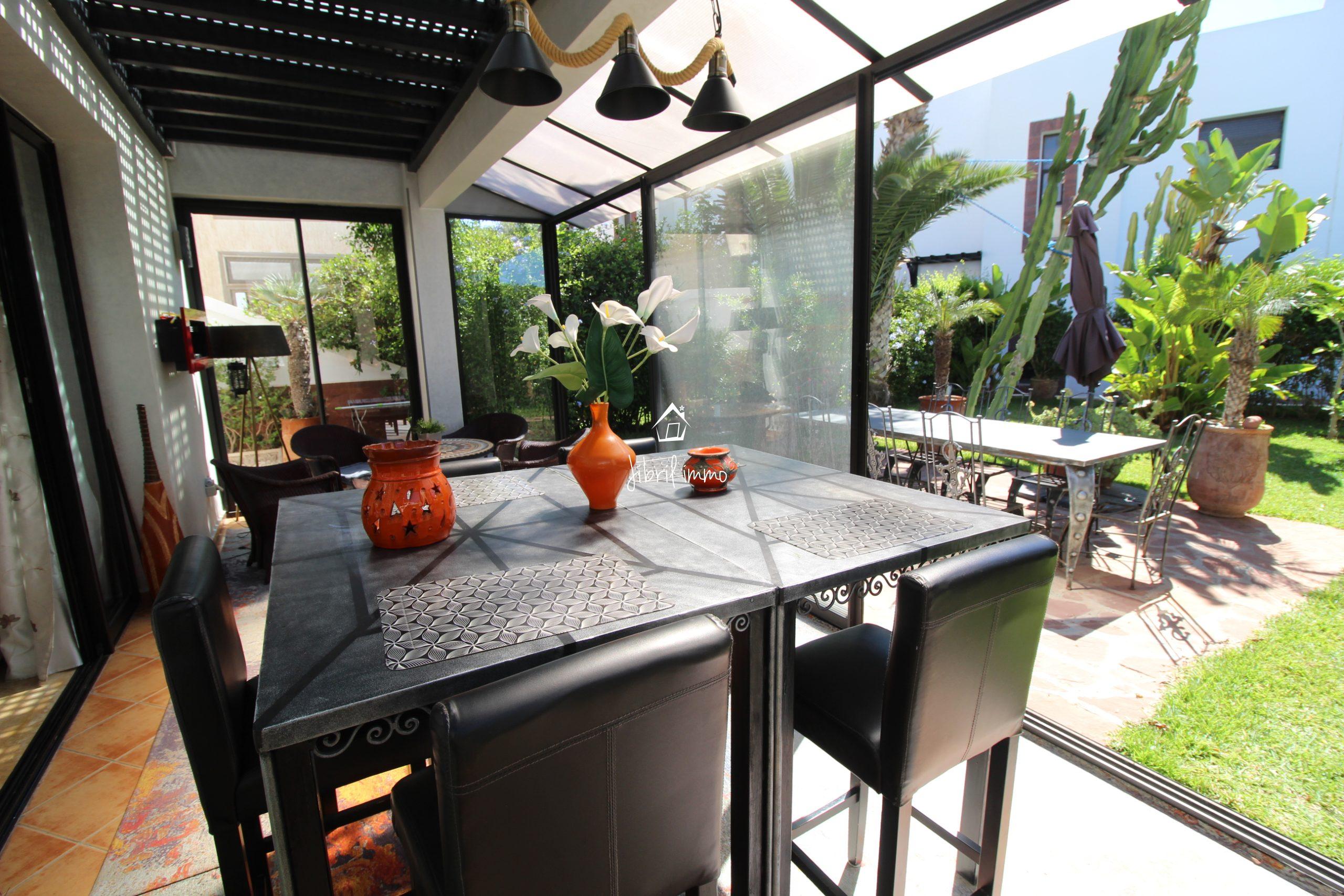 PREMIUM! Villa de luxe à vendre, Agadir – 338 m², à 5 min des Golfs d’Agadir