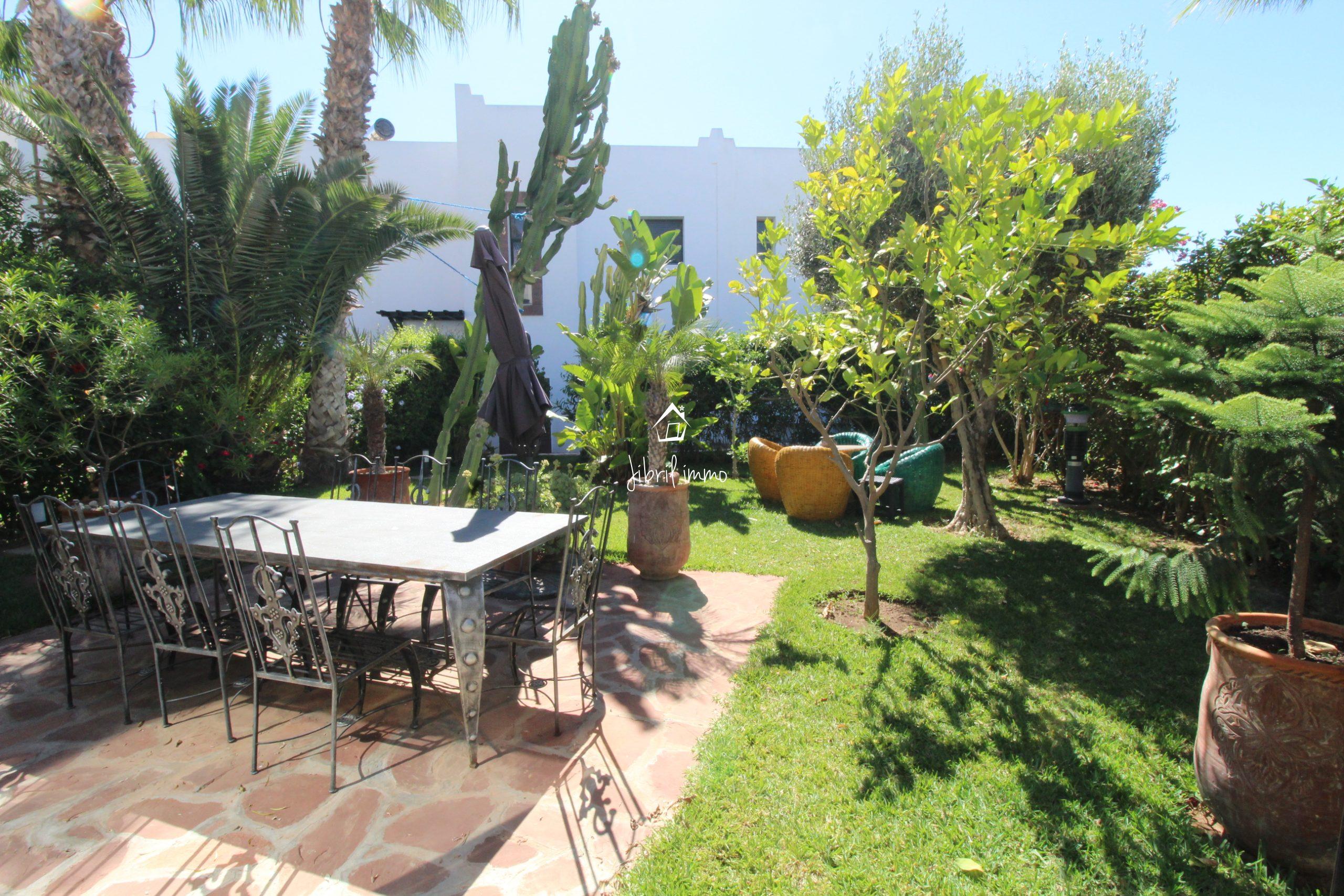 PREMIUM! Villa de luxe à vendre, Agadir – 338 m², à 5 min des Golfs d’Agadir