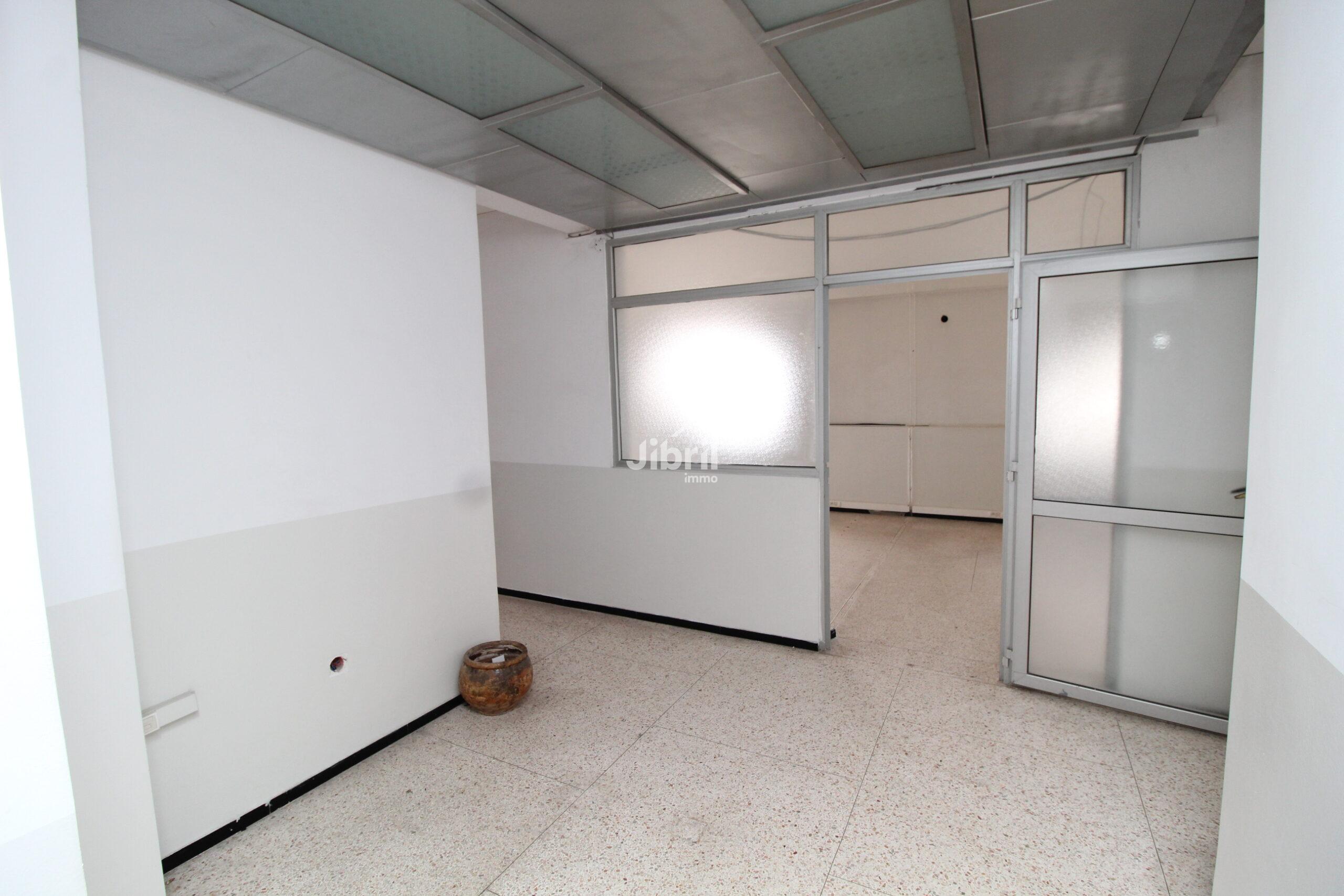 Bureau à louer Av Hassan 1er cité Dakhla Agadir