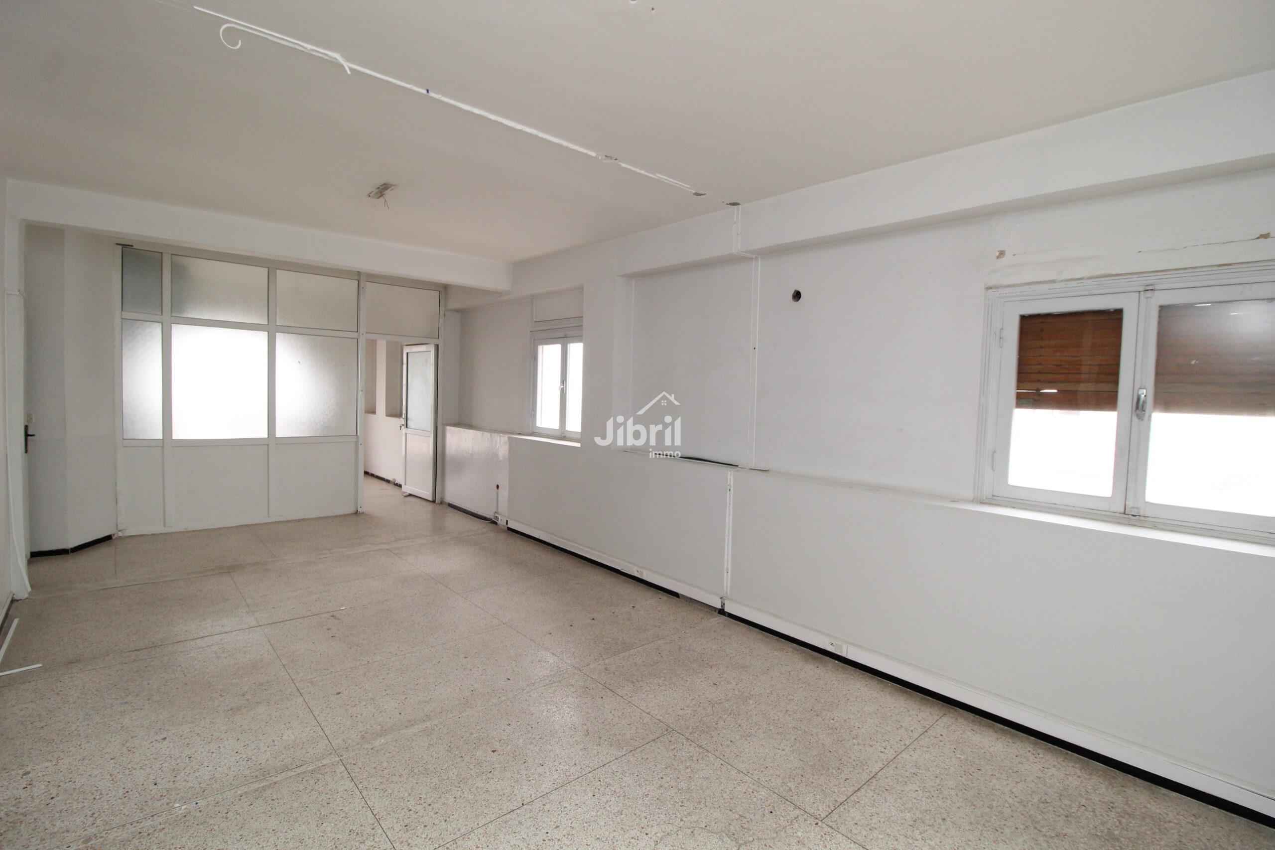 Bureau à louer Av Hassan 1er cité Dakhla Agadir