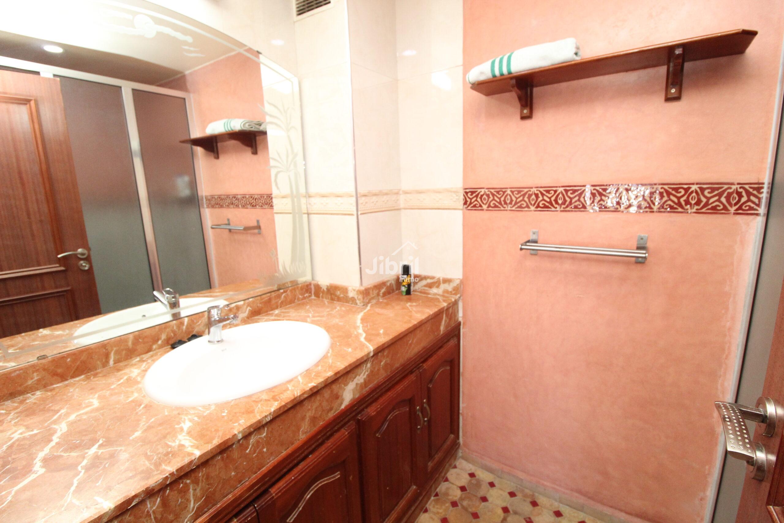 Appartement Spacieux avec Vue Imprenable sur Agadir