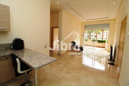 Appartement vide avec grande terrasse à Riad Salam, Agadir