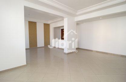 À louer : Appartement lumineux de 101 m² à Agadir – Confort et emplacement idéal