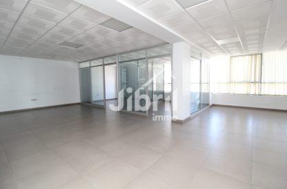Bureau spacieux de 116 m² sur l’avenue Moukawama