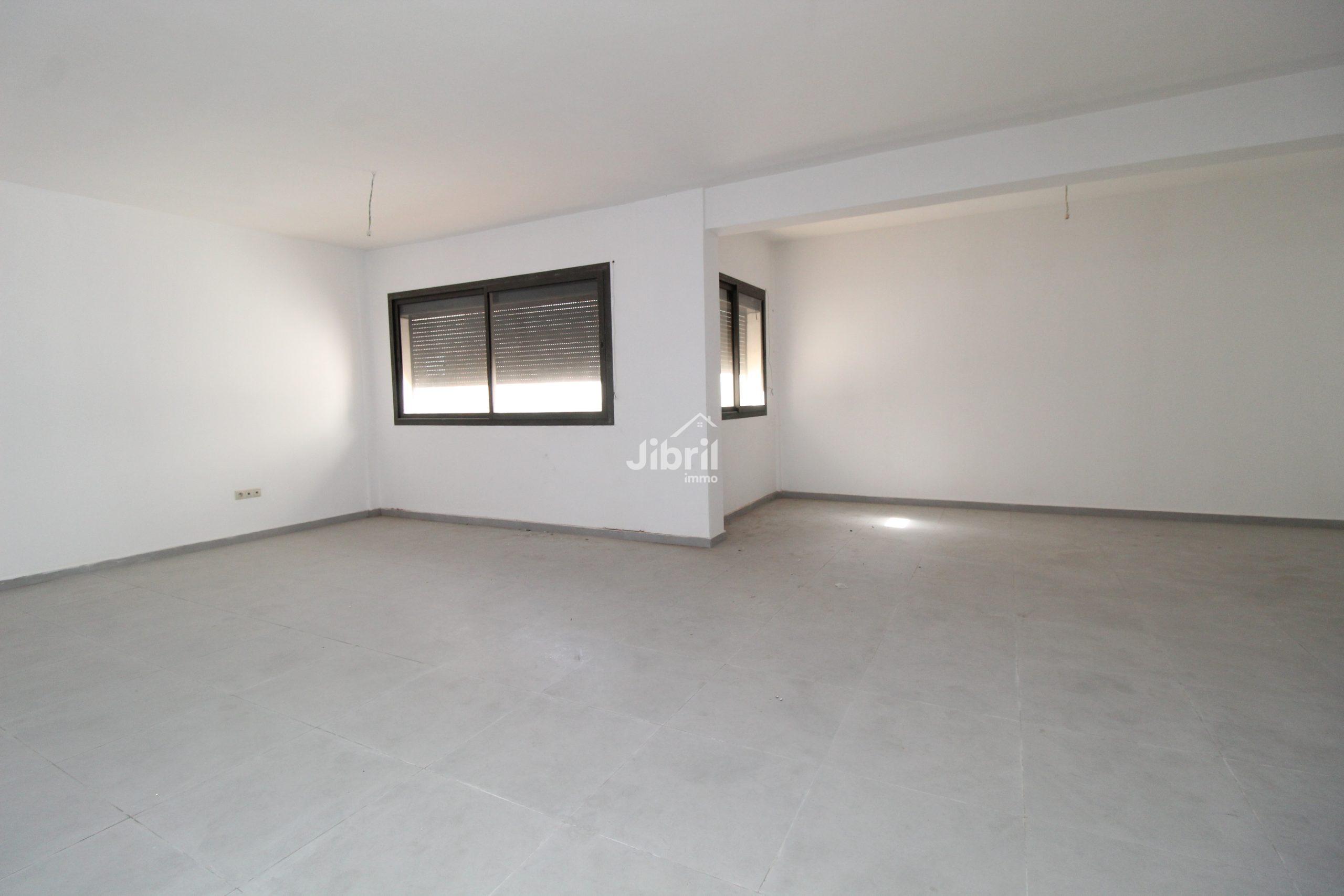 Bureau de 68 m² à Avenue Moukawama, Agadir