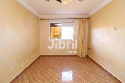 BON INVESTISSEMENT: Appartement calme dans quartier résidentiel prisé Tilila, Agadir