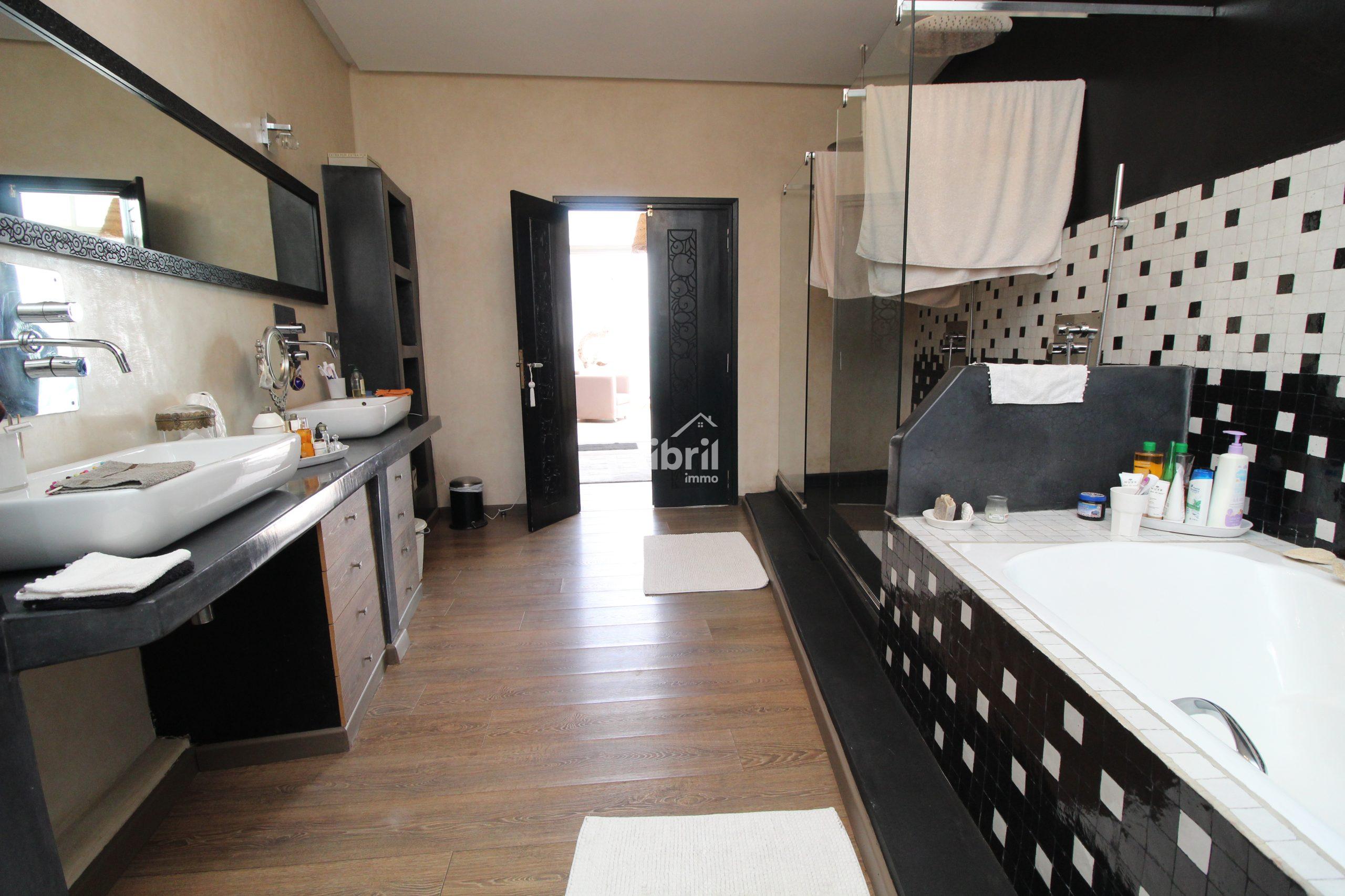 Villa de charme à Mirleft – Vue panoramique, nature, et confort absolu