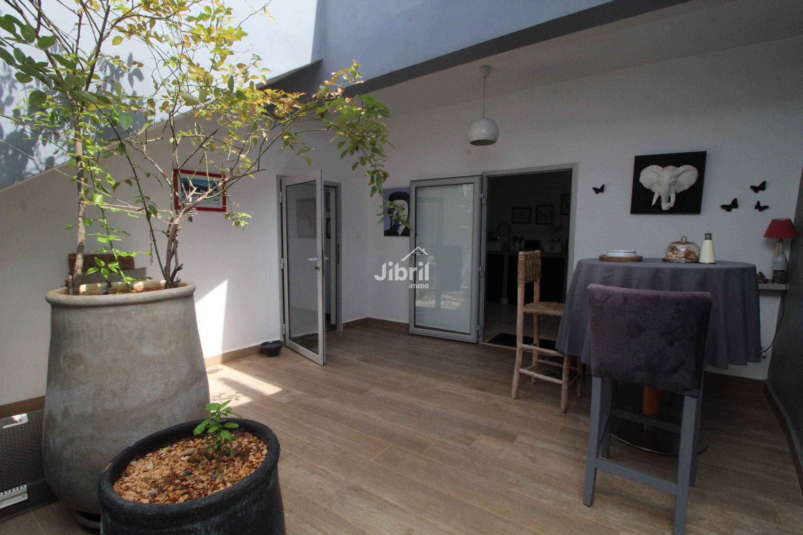 Villa de charme à Mirleft – Vue panoramique, nature, et confort absolu