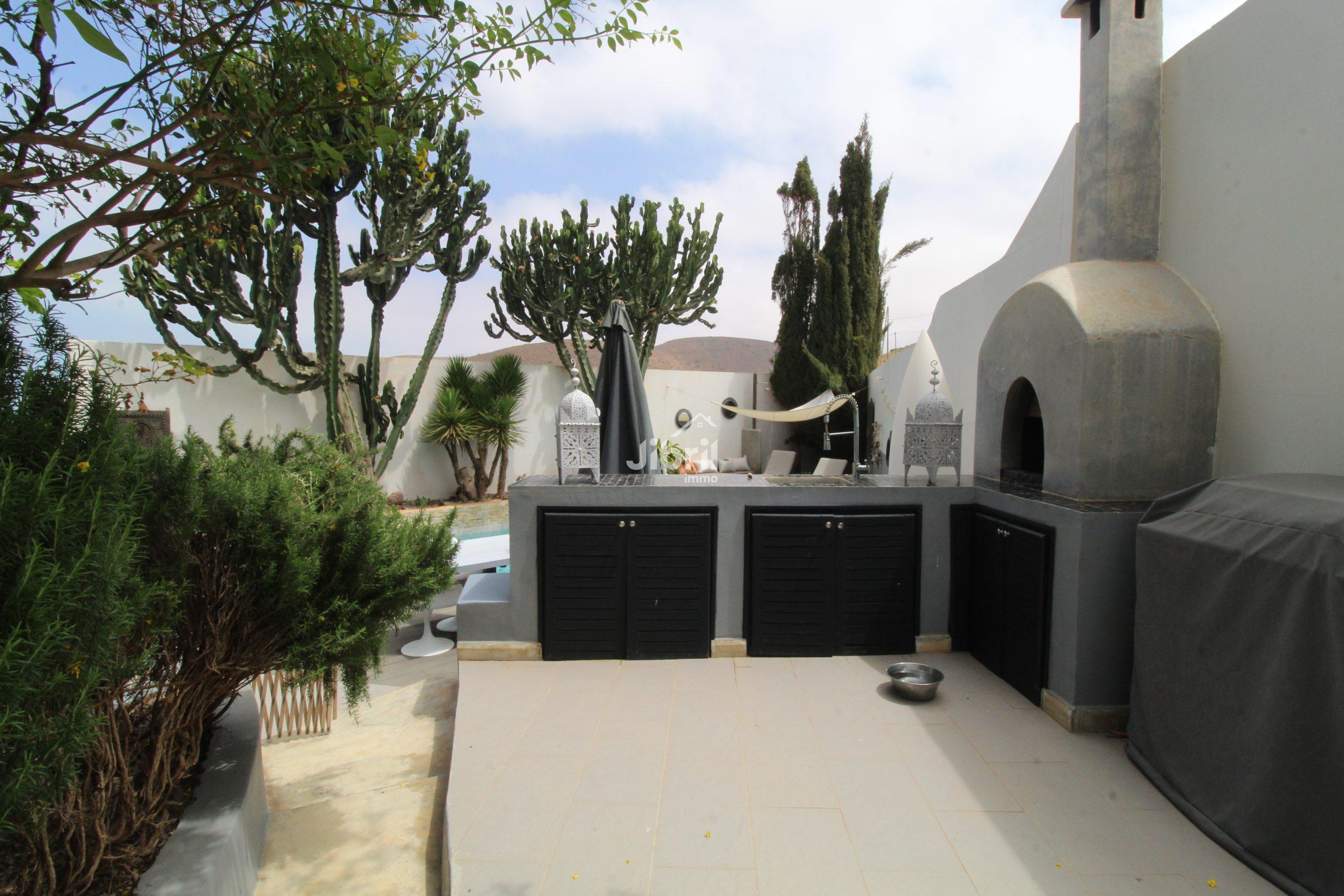 Villa de charme à Mirleft – Vue panoramique, nature, et confort absolu