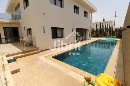 Villa d’exception à Agadir dans un quartier très prisé, prestations haut de gamme