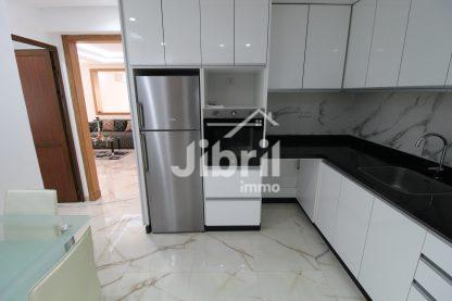 Appartement avec entrée indépendante et balcons – Quartier Industriel, Agadir