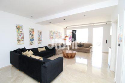 Appartement avec grande terrasse en plein centre d’Agadir