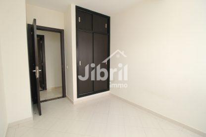 À vendre : Appartement 2 chambres à Amsernate – Idéalement situé, ascenseur, balcon et parking