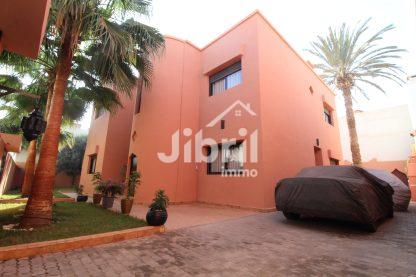 Villa neuve et moderne avec piscine – Quartier Dakhla, Agadir