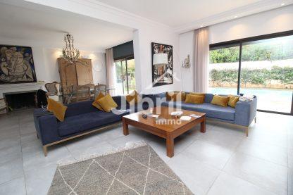 Villa contemporaine avec piscine à vendre à Agadir – Bensergao Aghroud, proche des Golfs