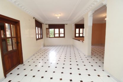 Opportunité d’investissement   Maison R+2 avec appartement et duplex indépendants à Agadir