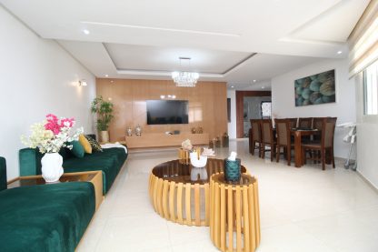 Appartement avec vue intérieure sur piscine à Hay Mohammadi, Agadir