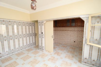 Immeuble avec Commerce et Appartements à Hay Al Wafa, Agadir