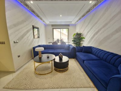 Appartement moderne meublé à 200 m de la plage d’Agadir   Emplacement premium sur l’avenue Mohammed V