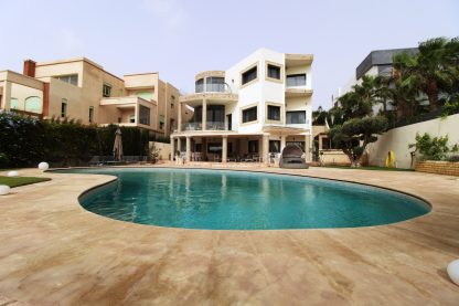 Somptueuse villa restaurée à 500 m de la plage