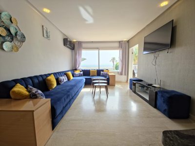 Appartement meublé pied dans l’eau à vendre à Imiouaddar   Vue mer exceptionnelle et accès direct plage