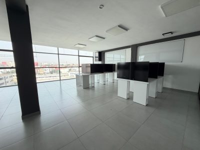 Bureau professionnel de 124 m2 sur l’Avenue Hassan II à Agadir Emplacement stratégique