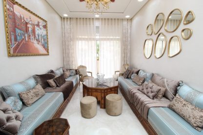 Spacieux 3 chambres meublé avec terrasse