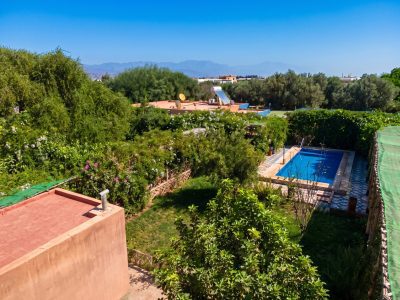 EXCLUSIF ! Ryad de prestige à vendre près d&rsquo;Agadir   Domaine d&rsquo;exception de 8 400 m2 avec piscine et oliveraie