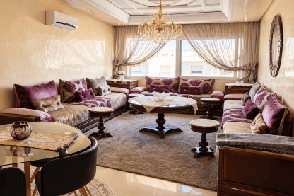 Appartement 2 chambres à location à Hay Mohammadi Agadir | Balcon, loggia et salon lumineux